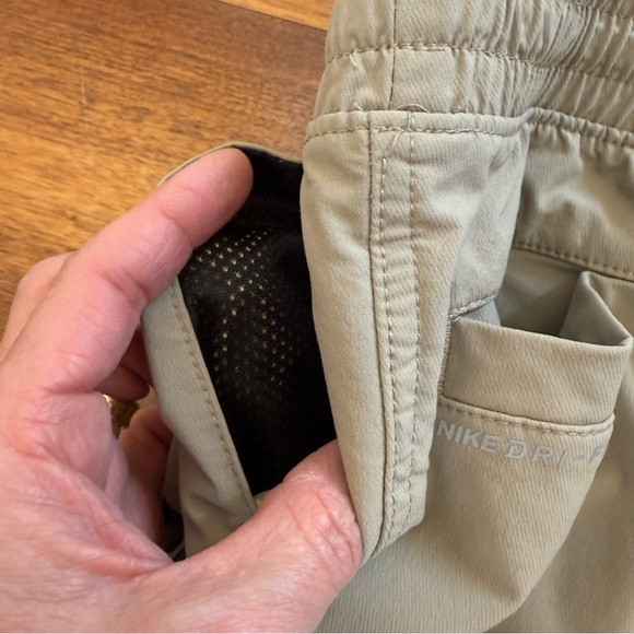 Hurley Boys Joggers With Nike DriFit size Medium - Picture 5 of 10